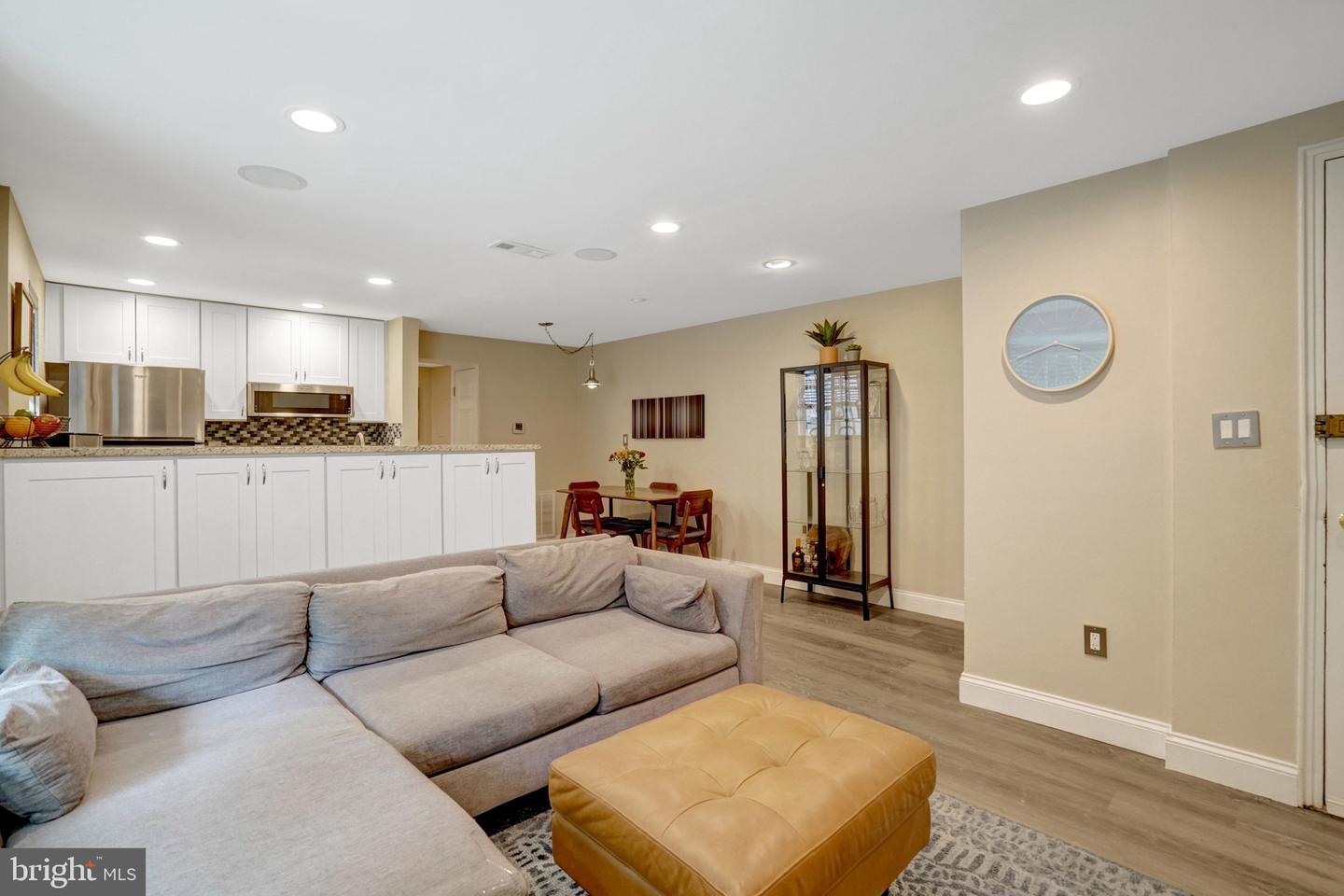 706 S Arlington Mill Dr #18103 Property Photo 4