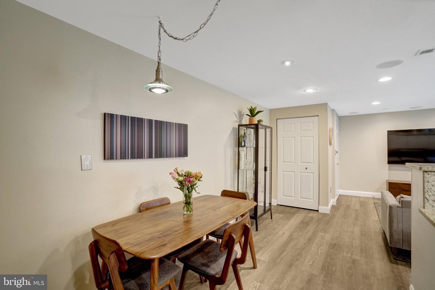 706 S Arlington Mill Dr #18103 Property Photo 10