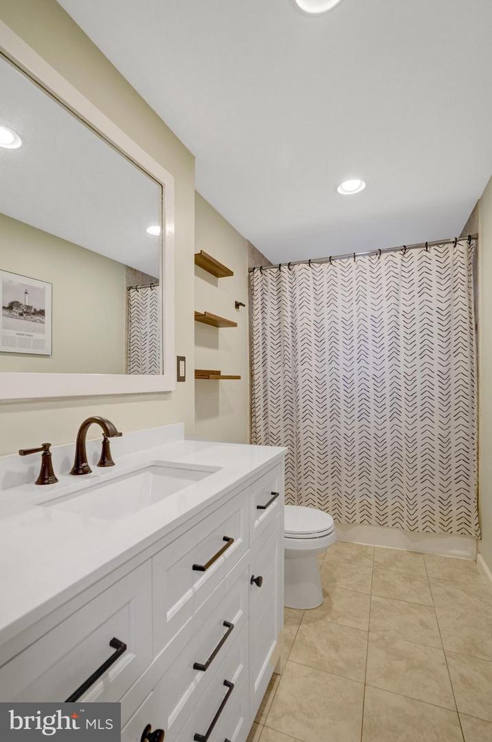 706 S Arlington Mill Dr #18103 Property Photo 14