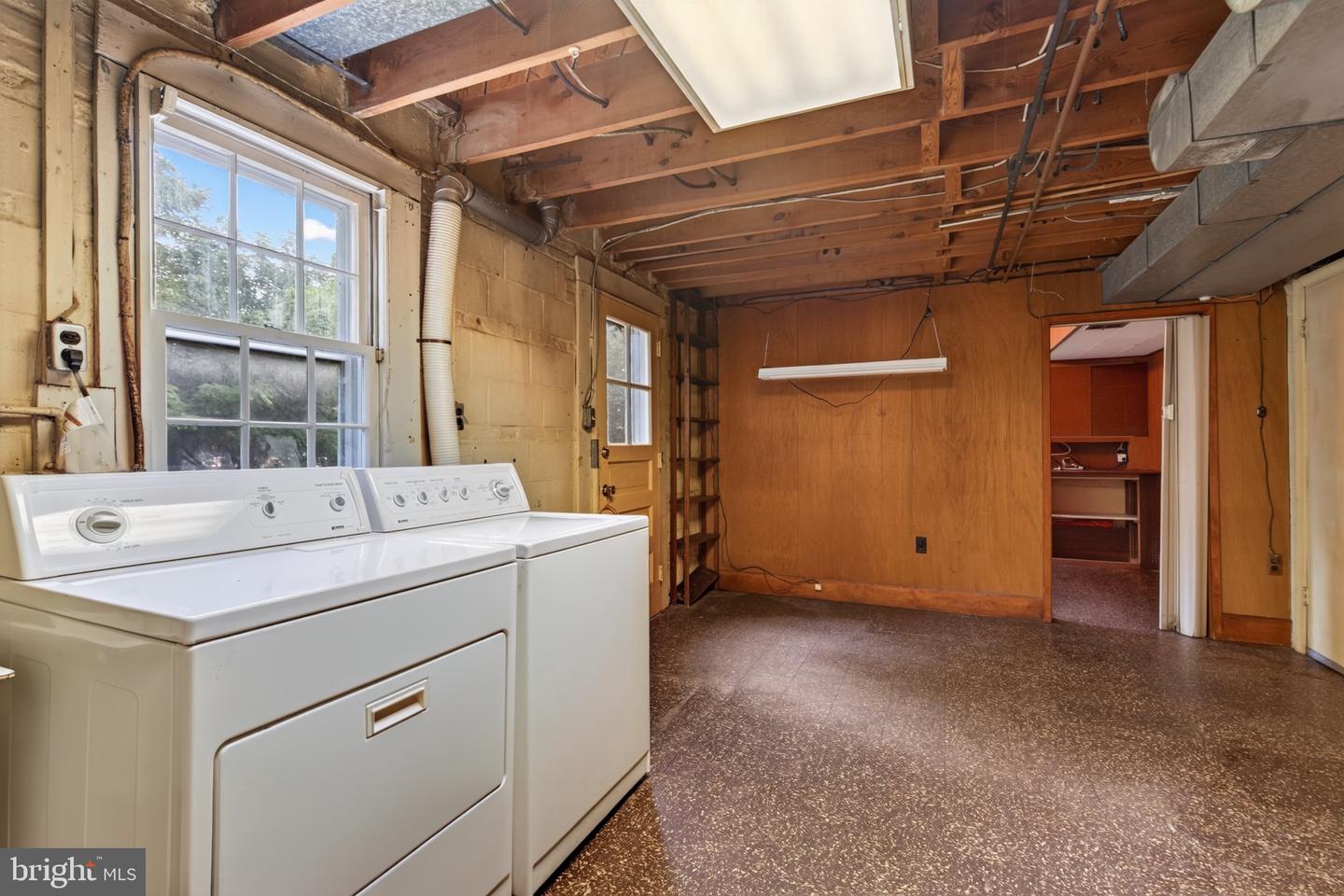 3617 N Monroe St Property Photo 23