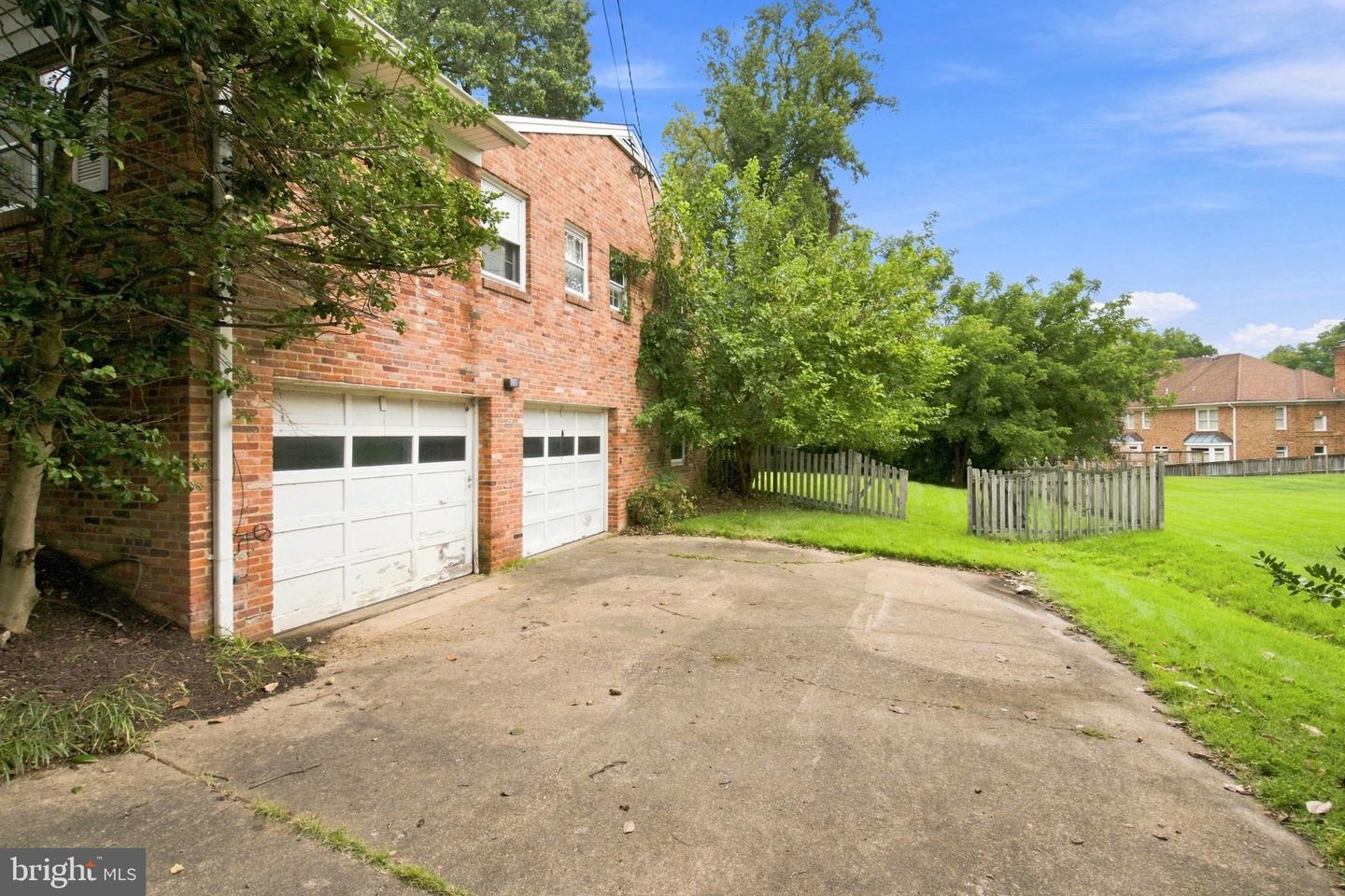 3617 N Monroe St Property Photo 24