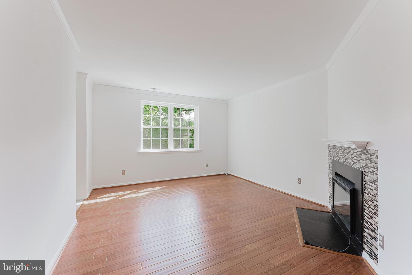 2725 S Walter Reed Dr #b Property Photo 3