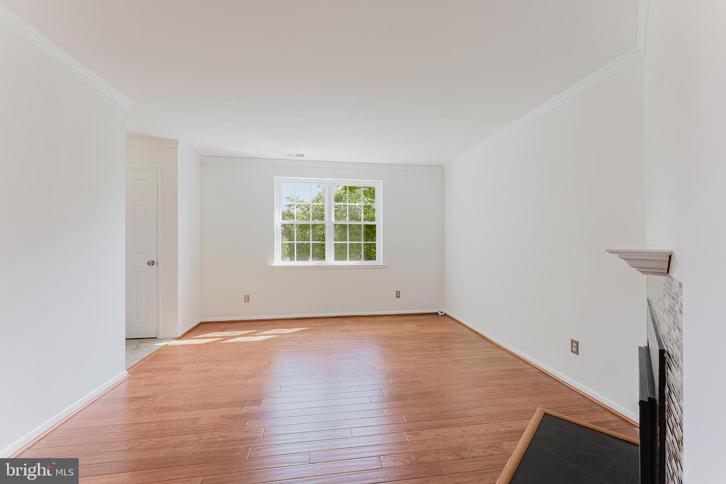 2725 S Walter Reed Dr #b Property Photo 6