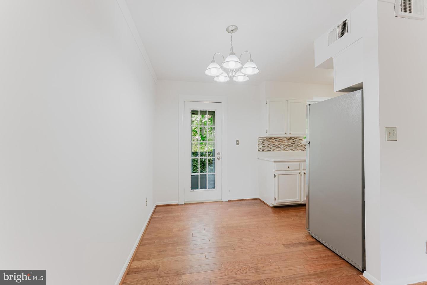 2725 S Walter Reed Dr #b Property Photo 7