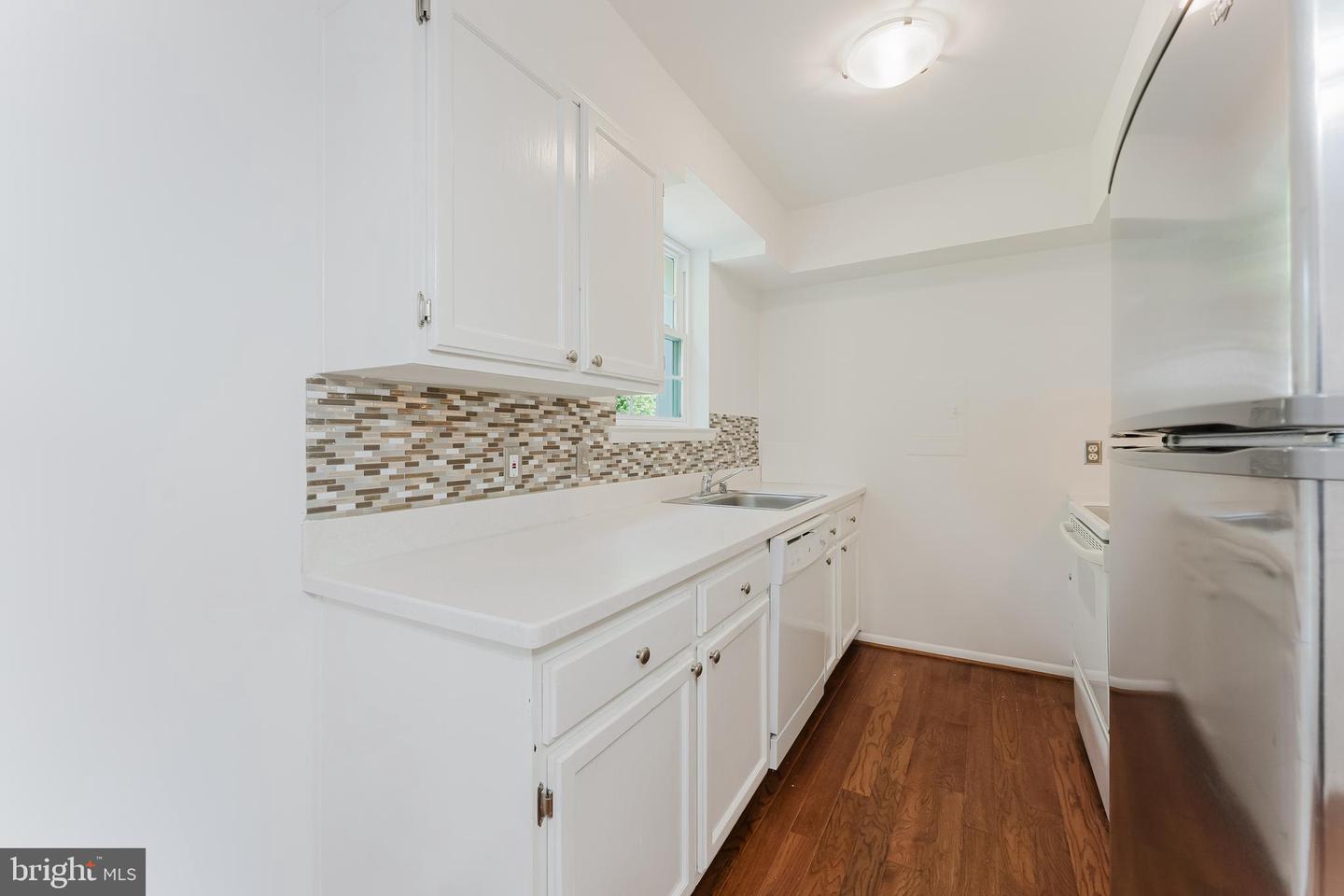 2725 S Walter Reed Dr #b Property Photo 10