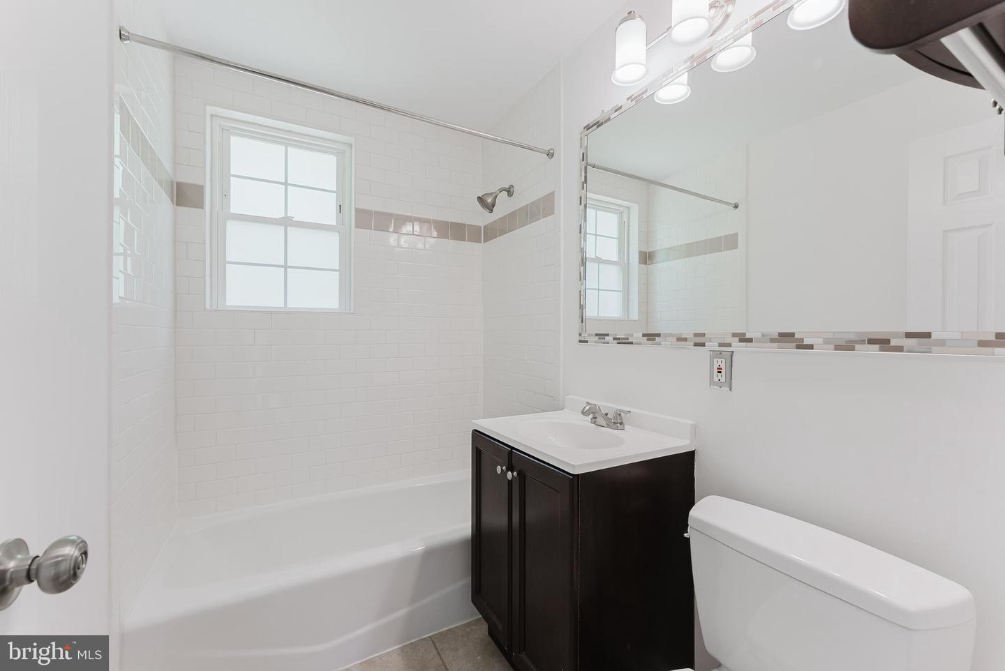 2725 S Walter Reed Dr #b Property Photo 13