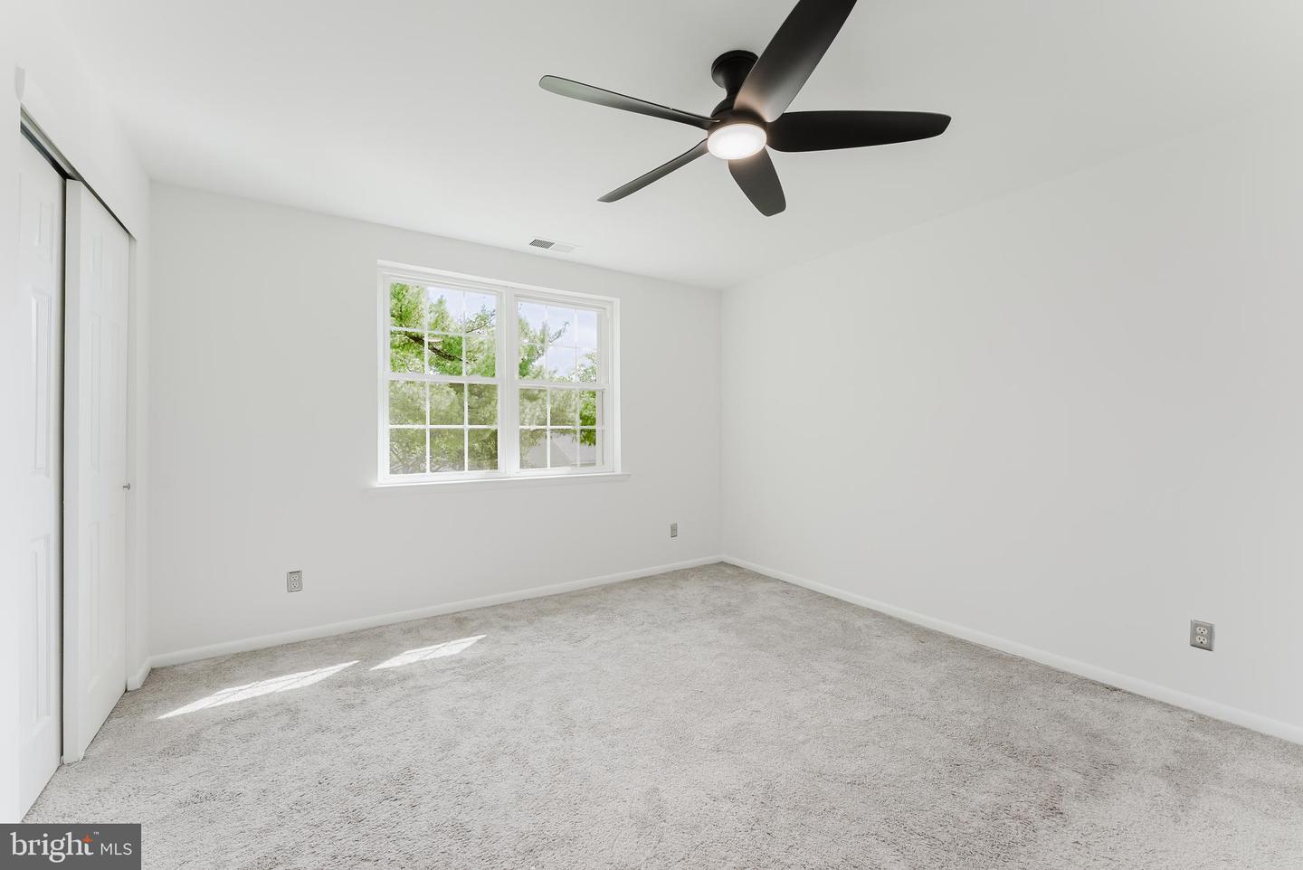 2725 S Walter Reed Dr #b Property Photo 16