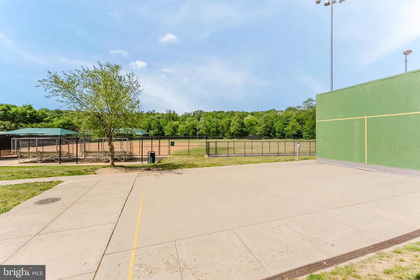 2725 S Walter Reed Dr #b Property Photo 25