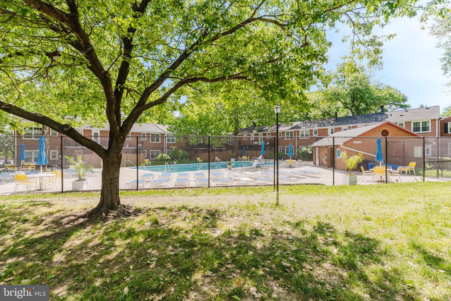 2725 S Walter Reed Dr #b Property Photo 32