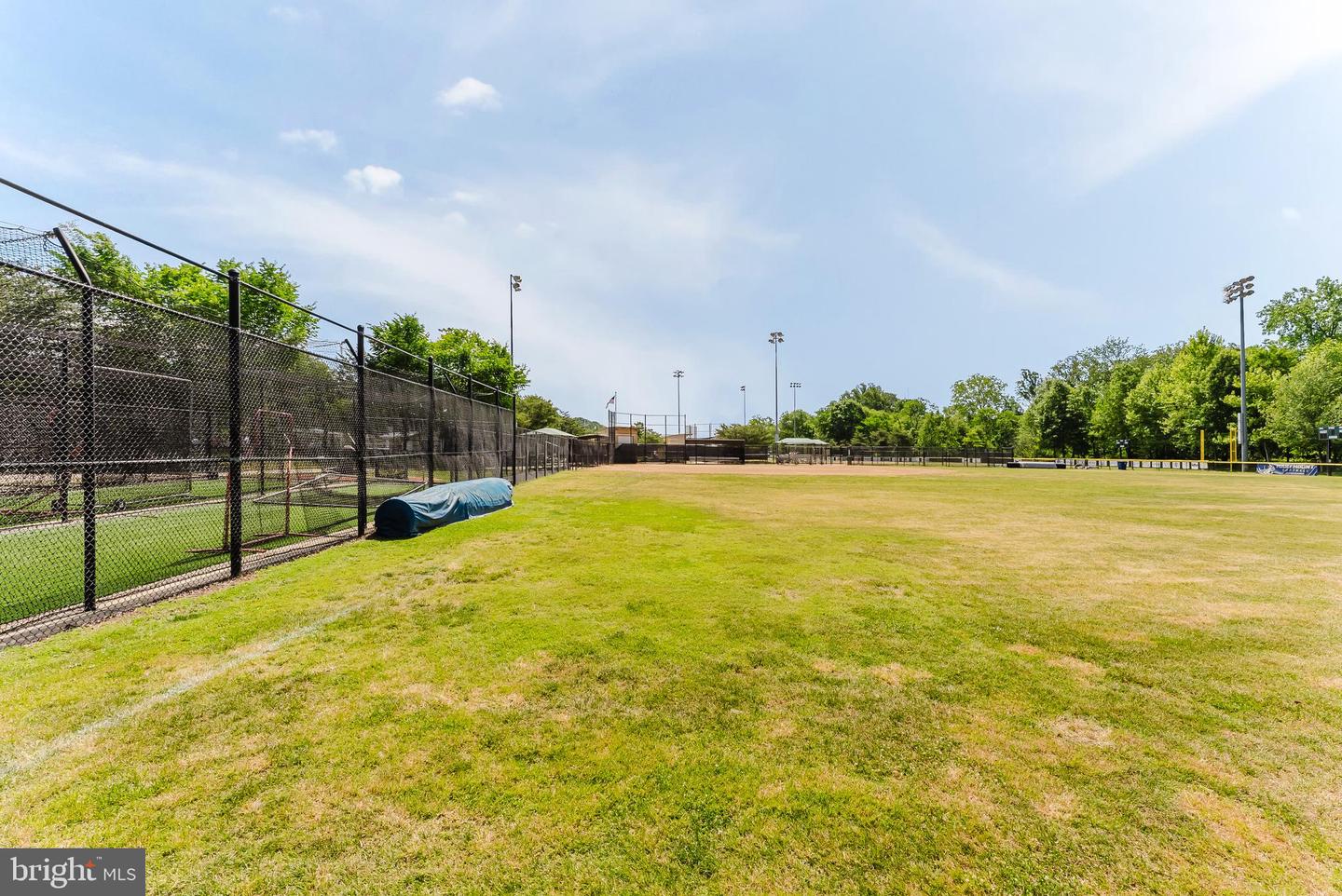 2725 S Walter Reed Dr #b Property Photo 35