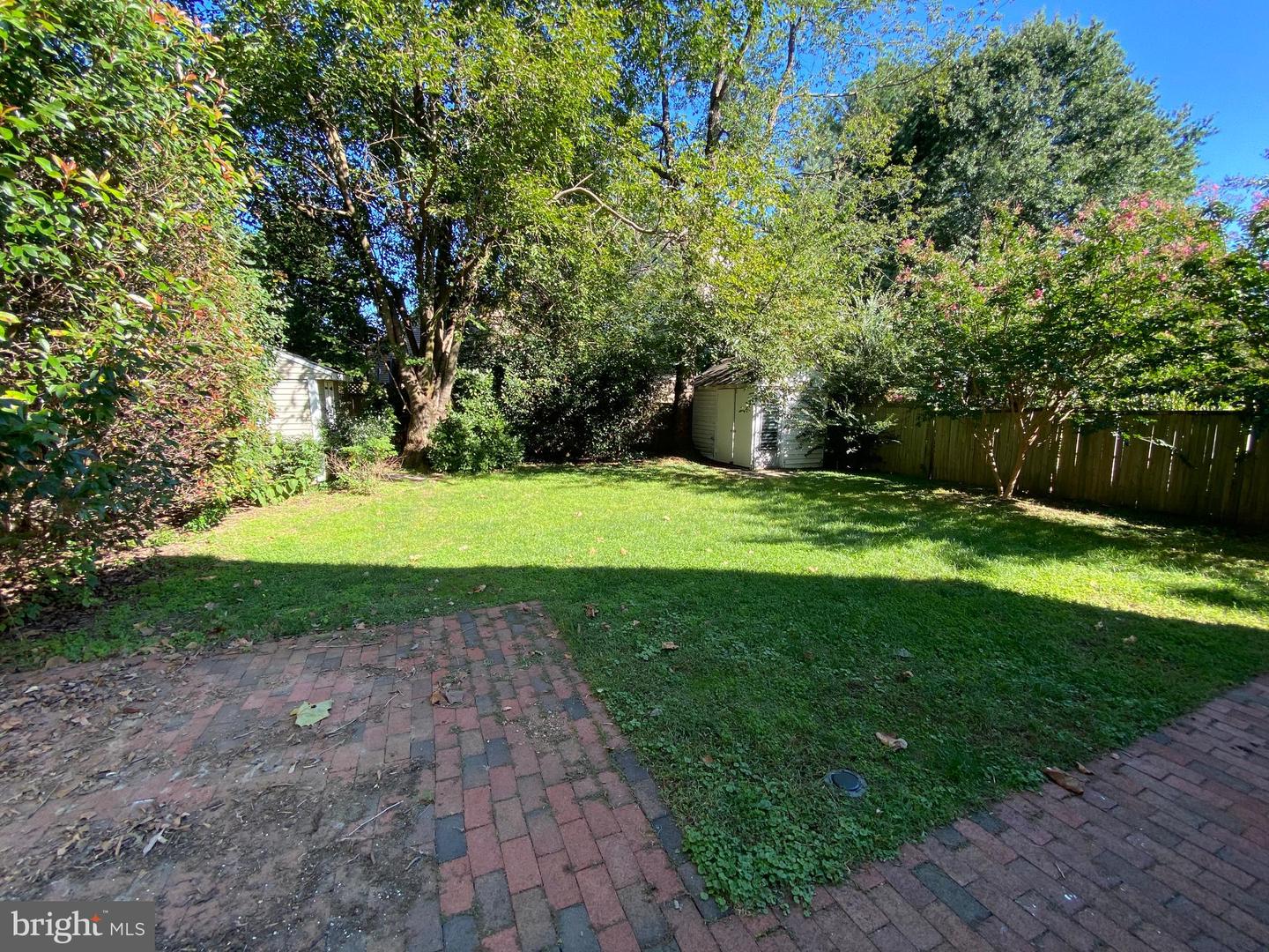 323 S Adams St Property Photo 38