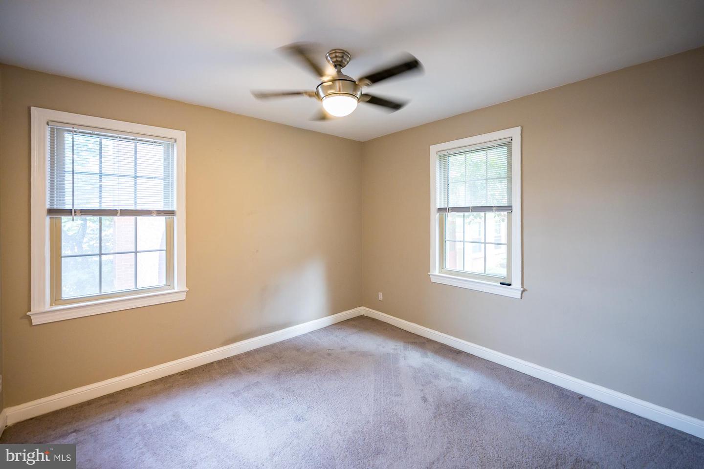 2805 Arlington Blvd Property Photo 14