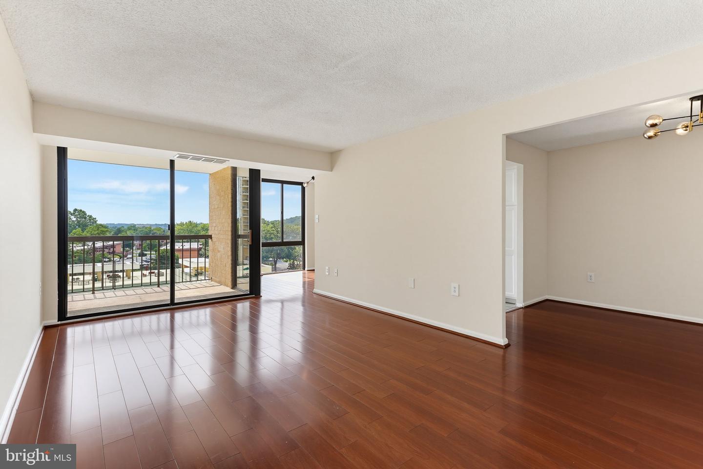 4500 S Four Mile Run Dr #314 Property Photo 5