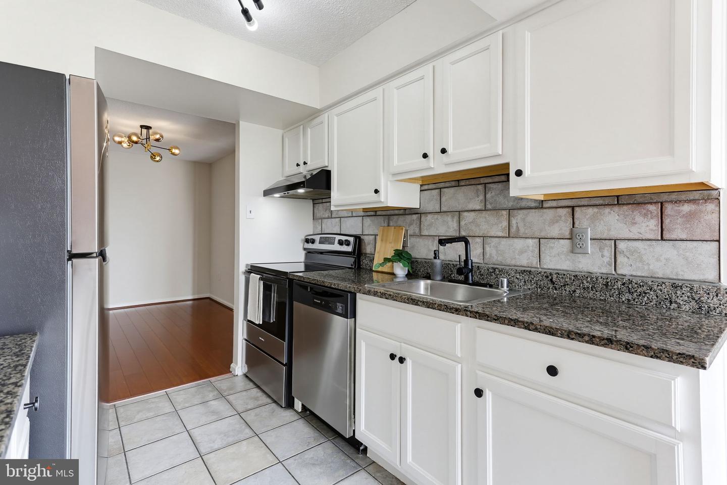 4500 S Four Mile Run Dr #314 Property Photo 10