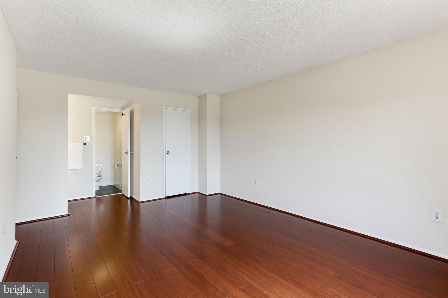 4500 S Four Mile Run Dr #314 Property Photo 16