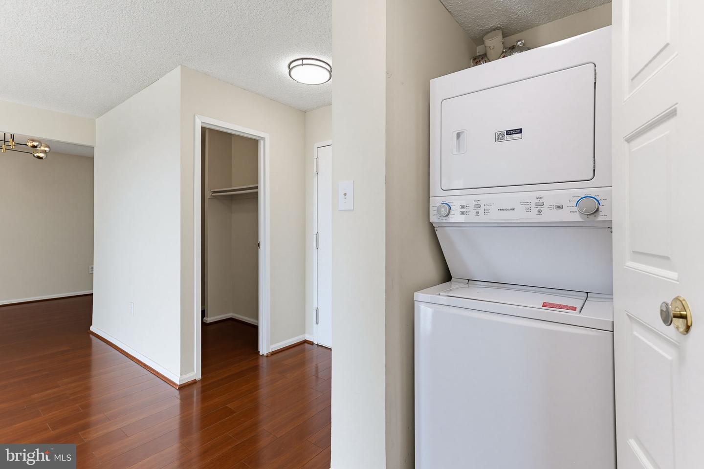 4500 S Four Mile Run Dr #314 Property Photo 23