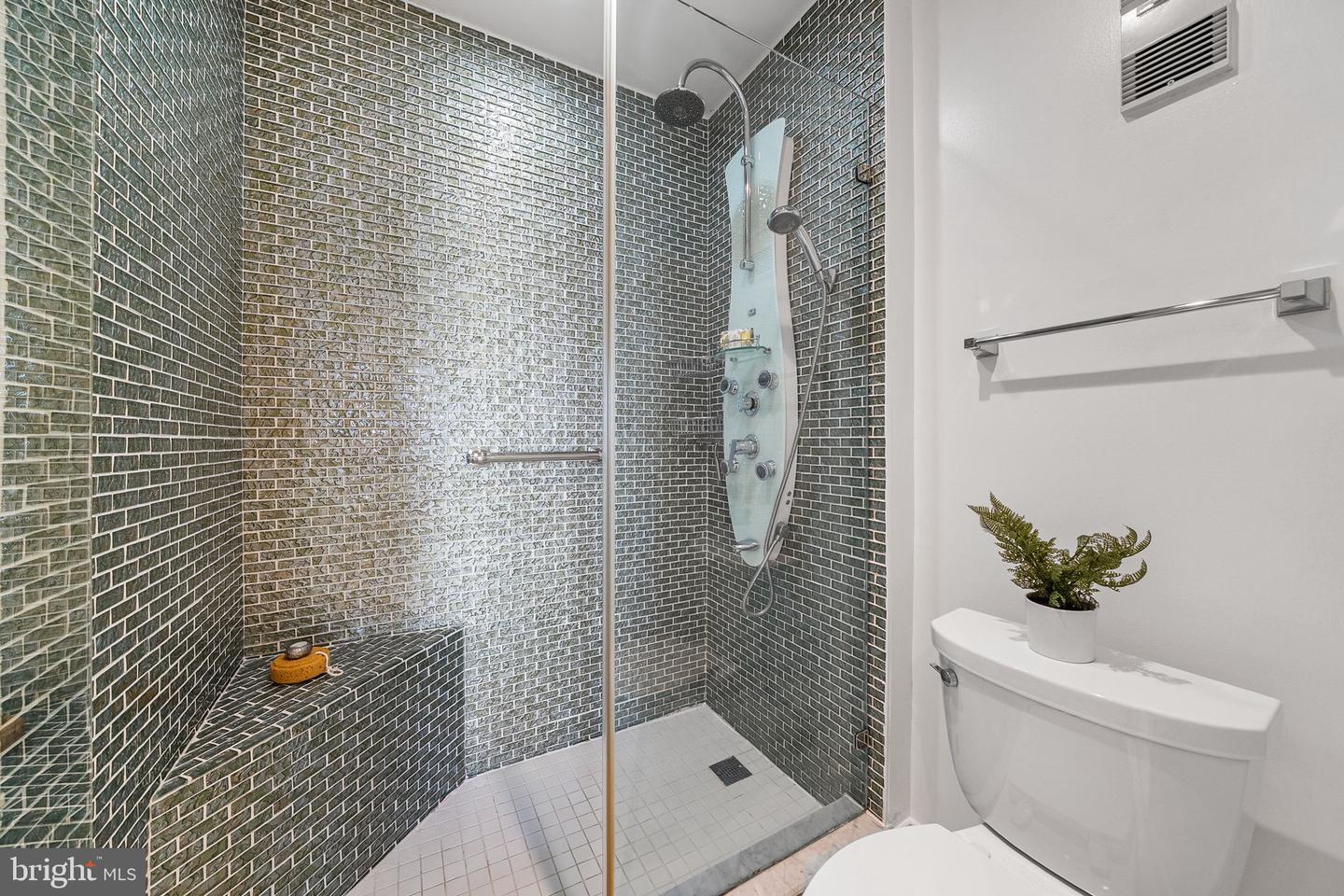 1016 Wayne St #1007 Property Photo 42