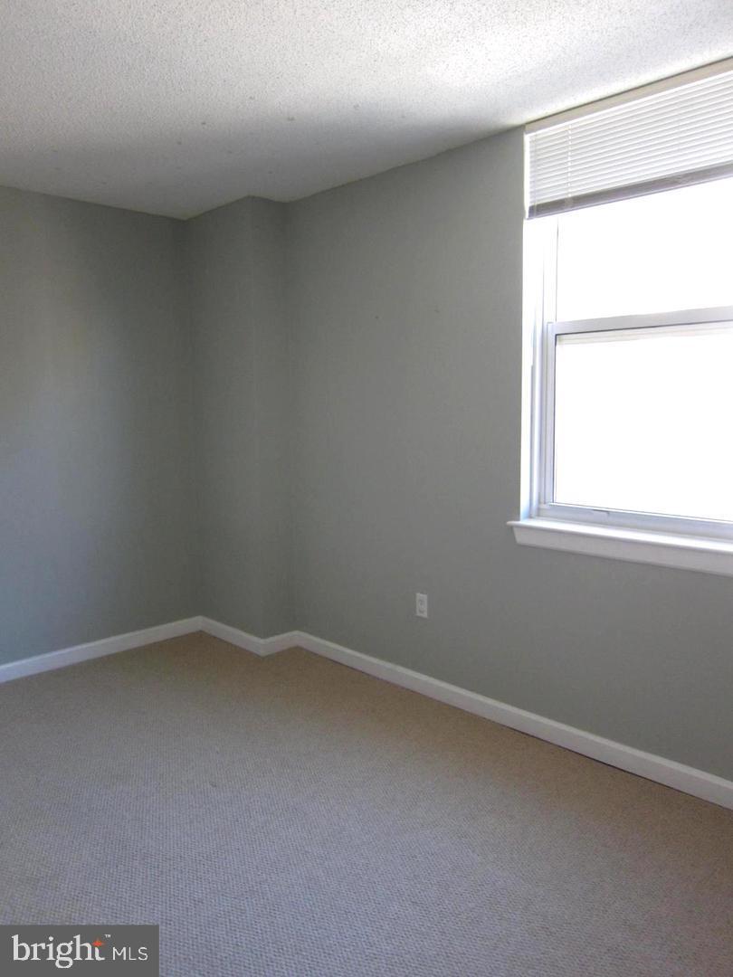 880 N Pollard St #704 Property Photo 14