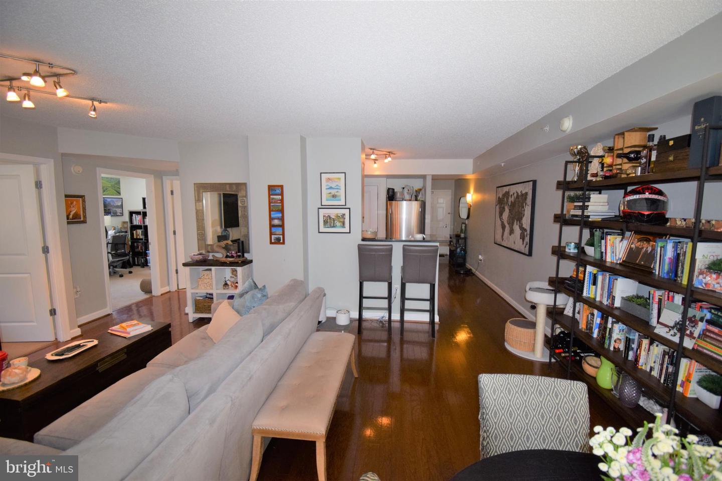 880 N Pollard St #824 Property Photo 6
