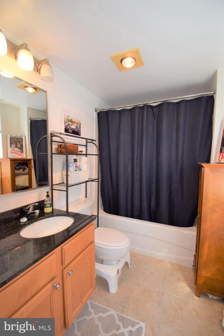 880 N Pollard St #824 Property Photo 15