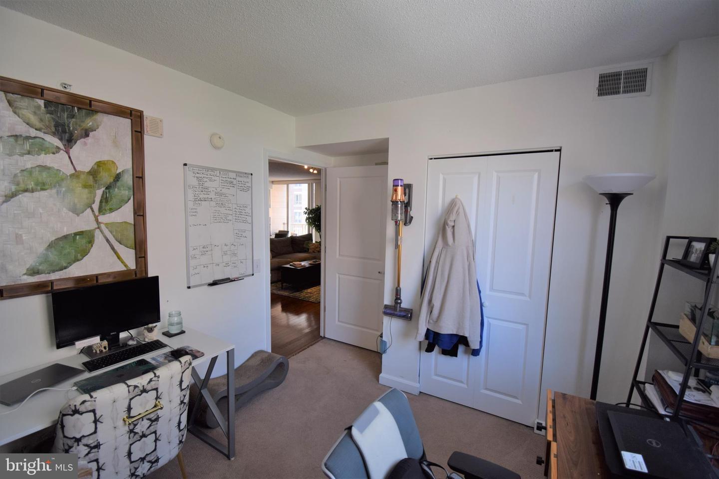 880 N Pollard St #824 Property Photo 19
