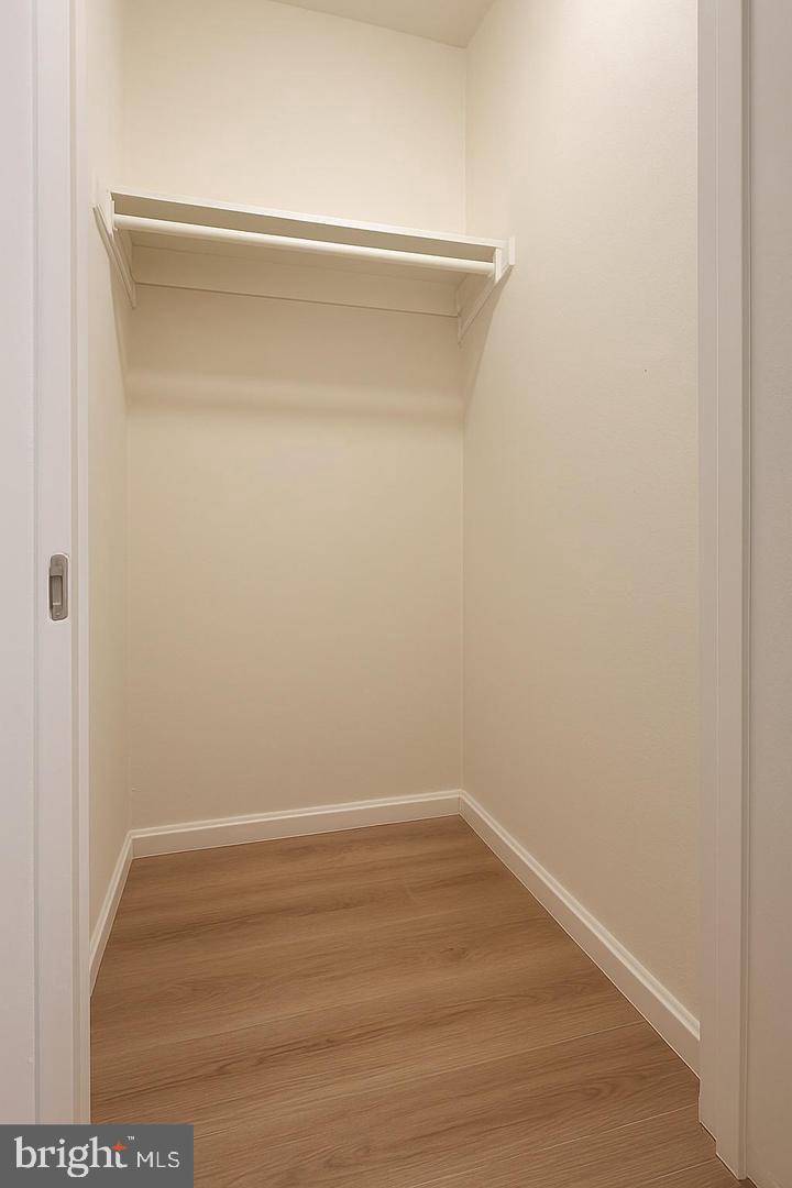 1121 Arlington Blvd #703 Property Photo 8