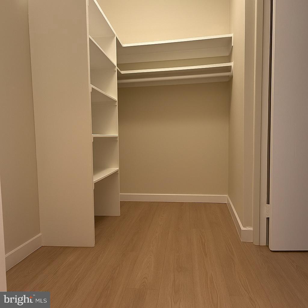 1121 Arlington Blvd #703 Property Photo 9