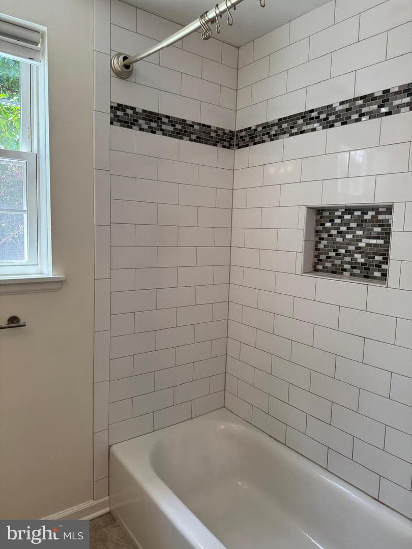 3064 S Buchanan St Property Photo 16