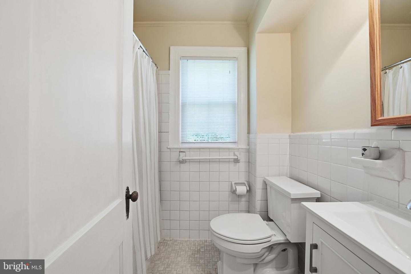1401 S Edgewood St #500 Property Photo 6