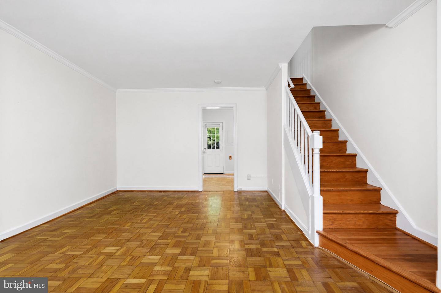 1401 S Edgewood St #500 Property Photo 11
