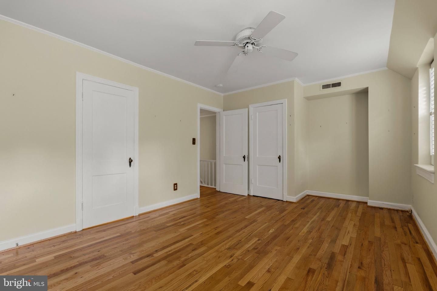 1401 S Edgewood St #500 Property Photo 19