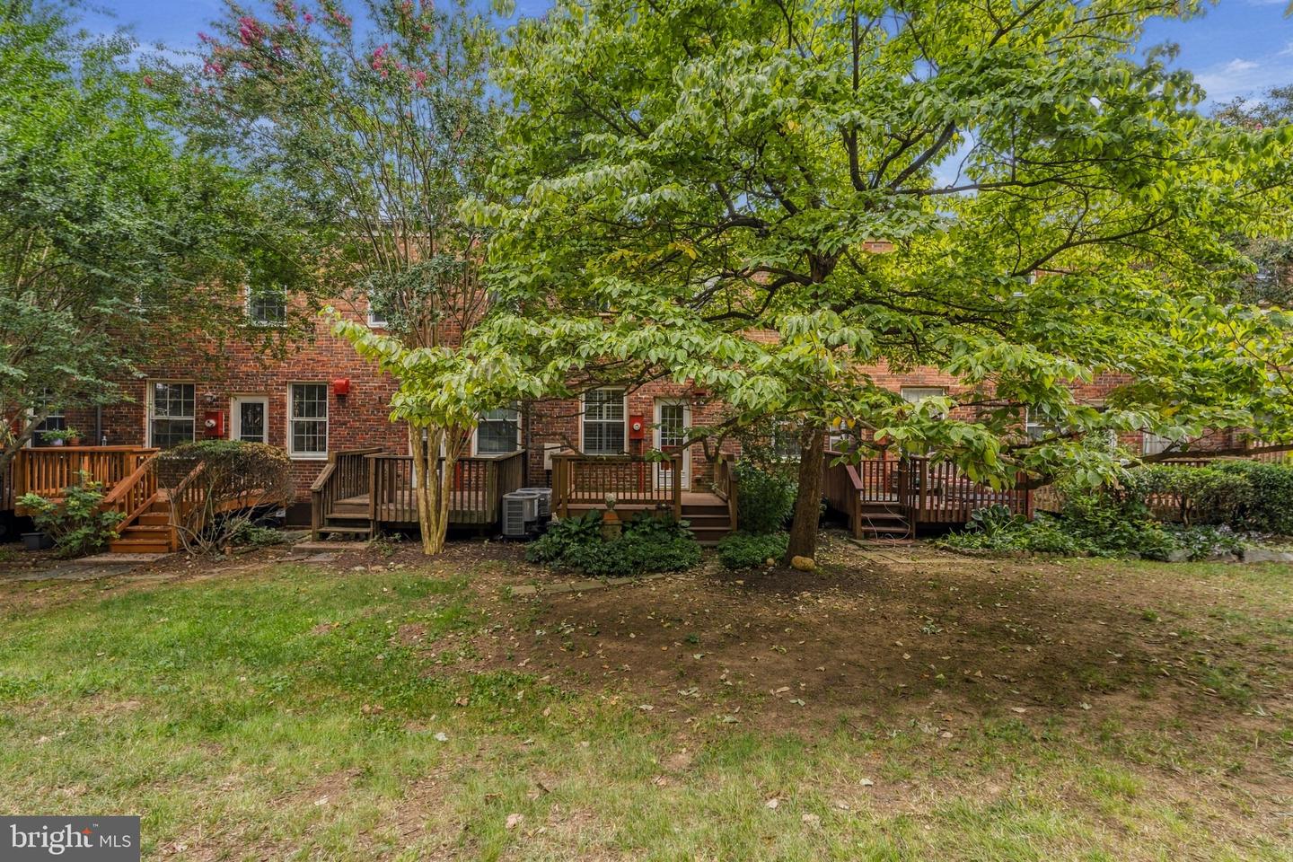 1401 S Edgewood St #500 Property Photo 22