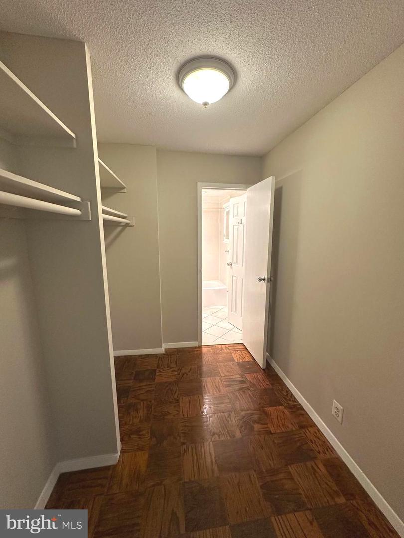 2030 N Adams St #405 Property Photo 12