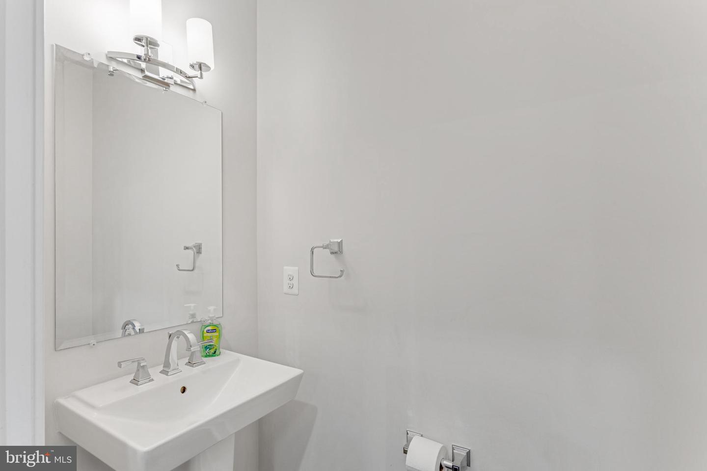 5701 11th St N #2 Property Photo 12