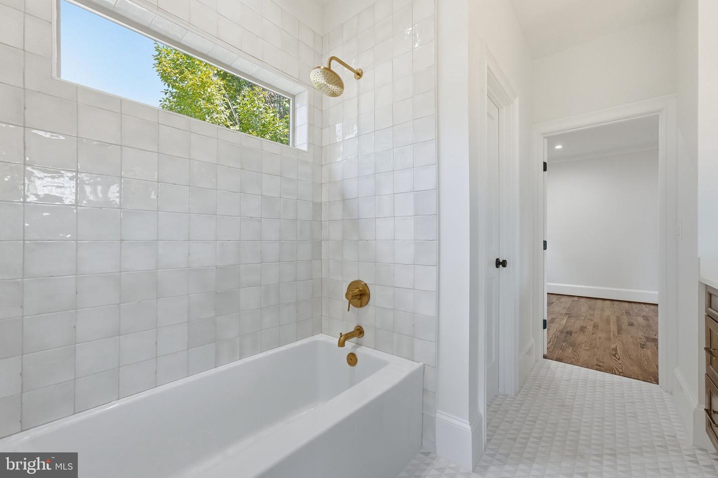 423 N Edgewood St Property Photo 60
