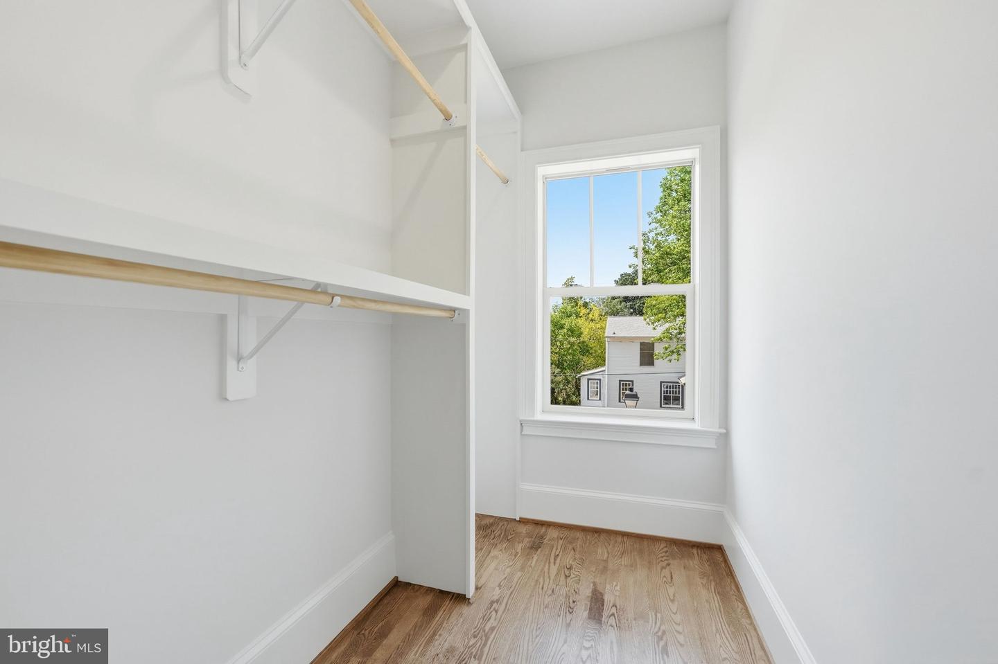 423 N Edgewood St Property Photo 69