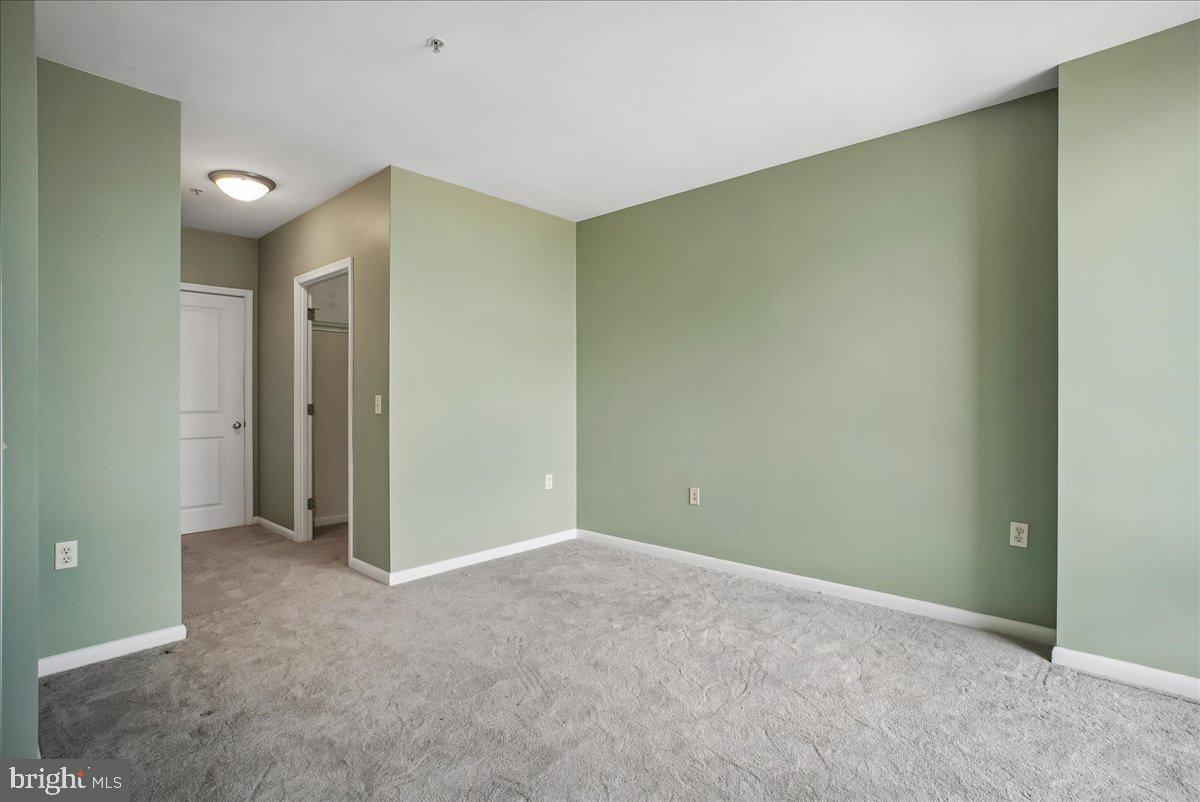 851 Glebe N #2015 Property Photo 22