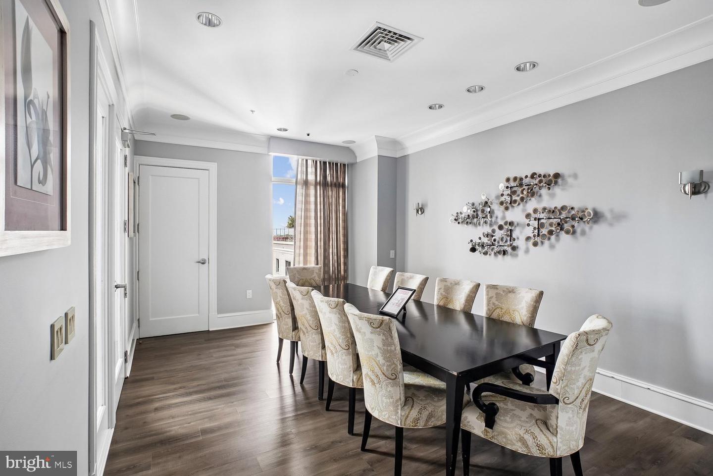 851 Glebe N #2015 Property Photo 38