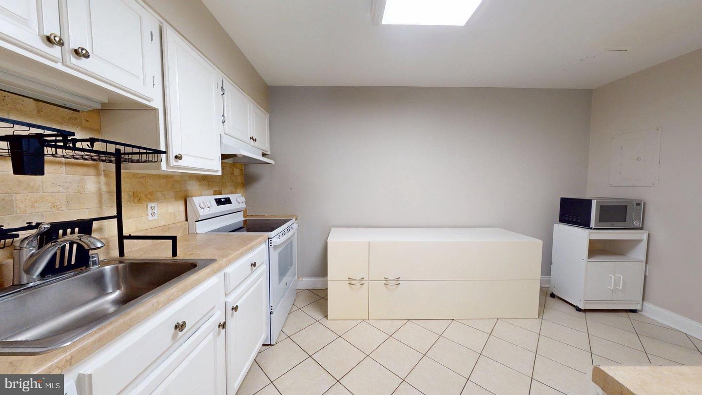 951 S Rolfe St #1 Property Photo 7