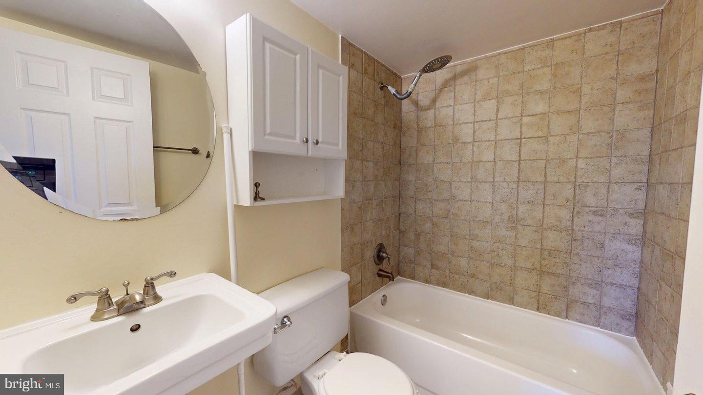 951 S Rolfe St #1 Property Photo 18