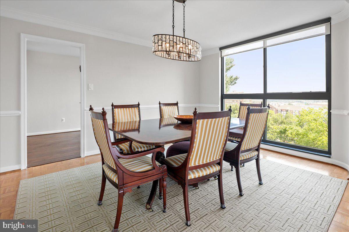 1101 S Arlington Ridge Rd #402 Property Photo 20