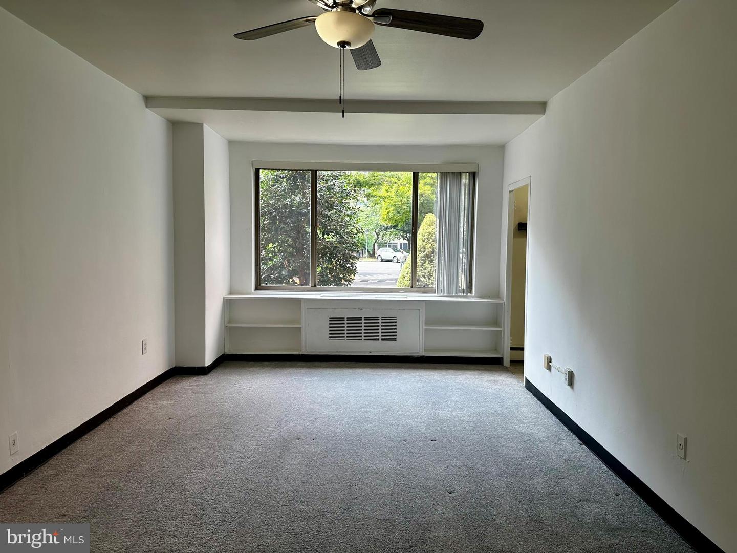 1121 Arlington Blvd #139 Property Photo 6