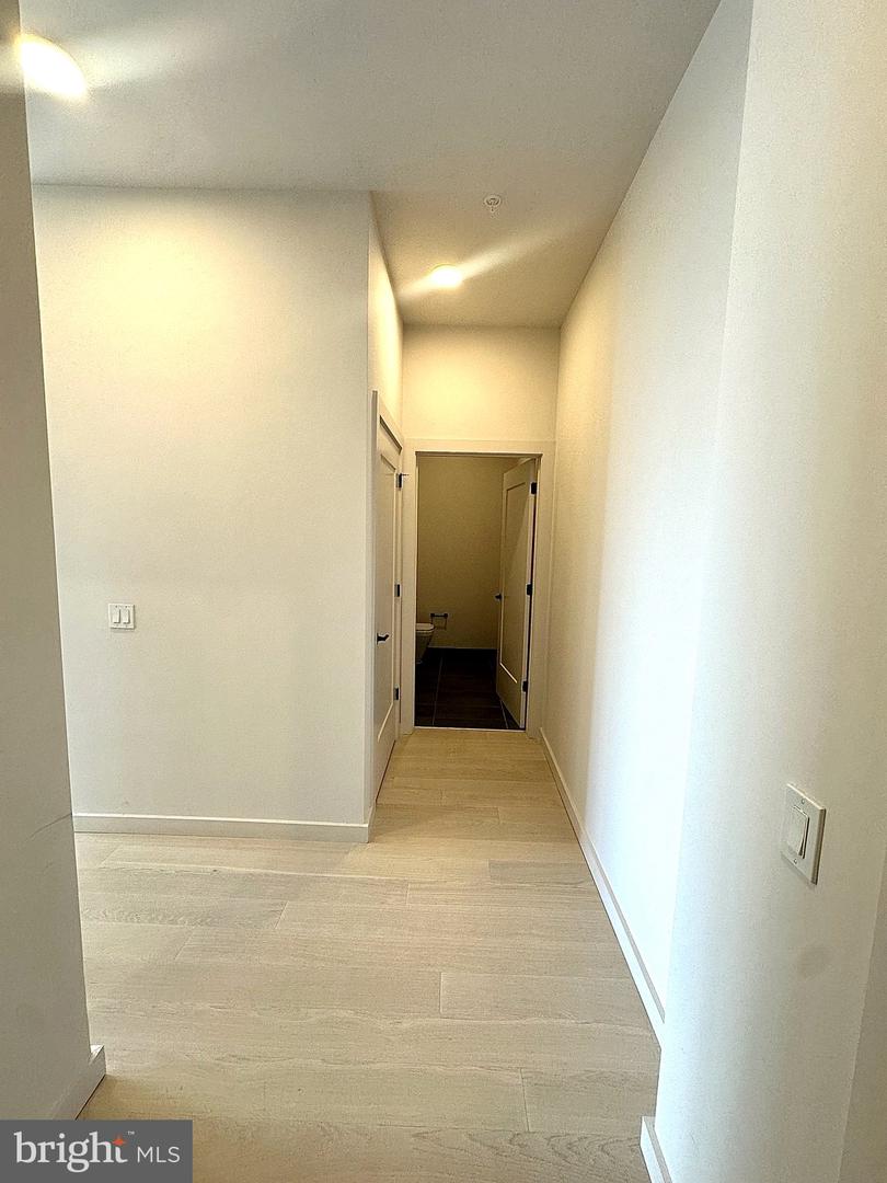 3030 Potomac Ave #ph5 Property Photo 3