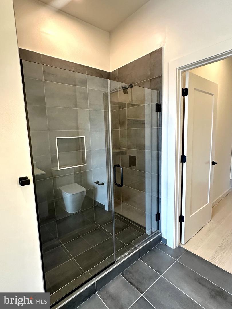 3030 Potomac Ave #ph5 Property Photo 12