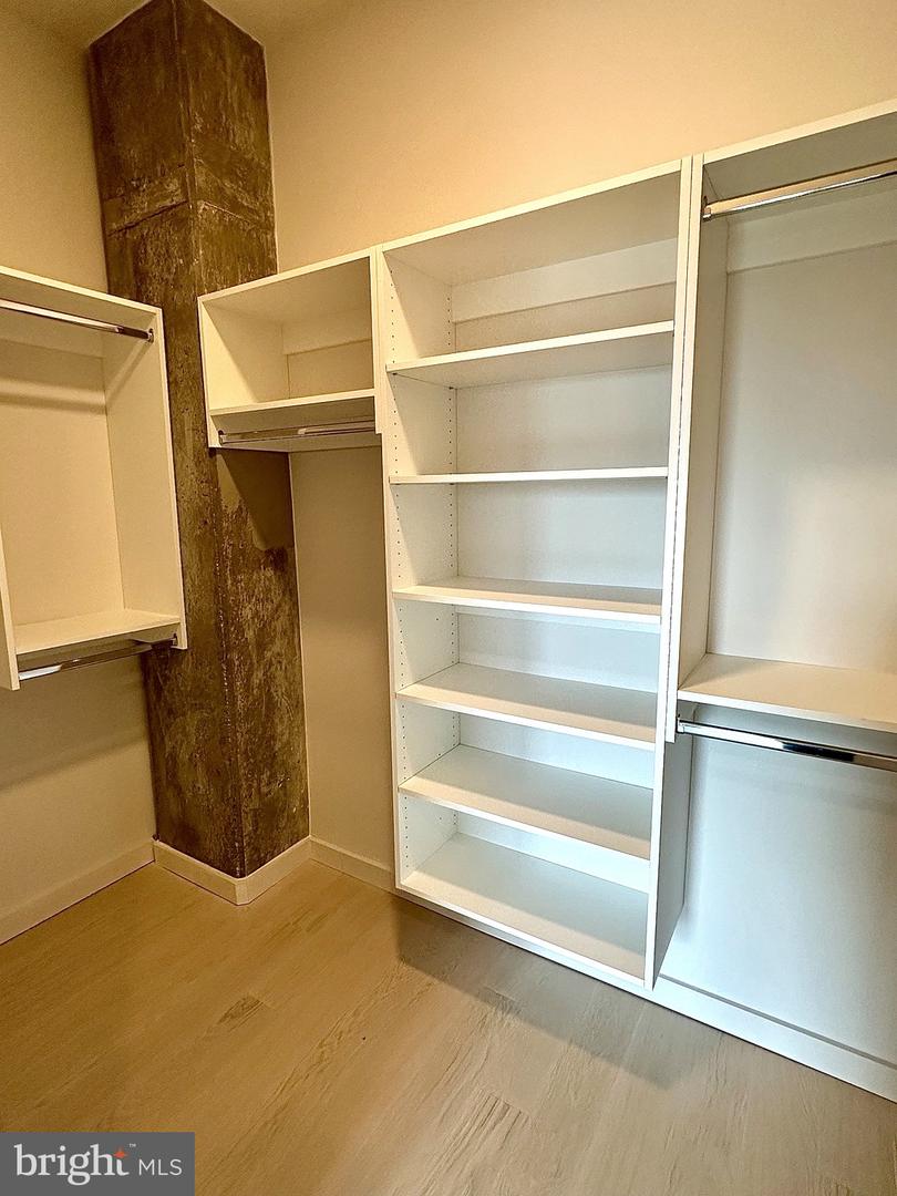 3030 Potomac Ave #ph5 Property Photo 13