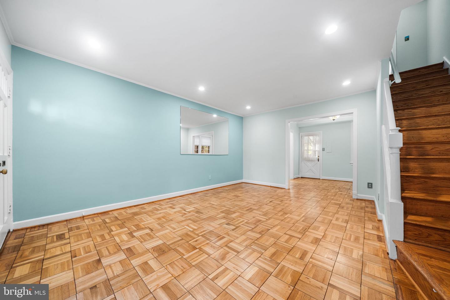 1400 S Barton St S #424 Property Photo 4
