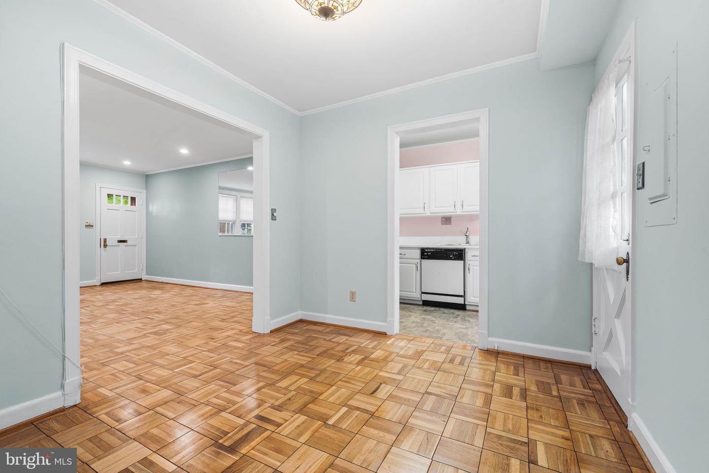 1400 S Barton St S #424 Property Photo 6