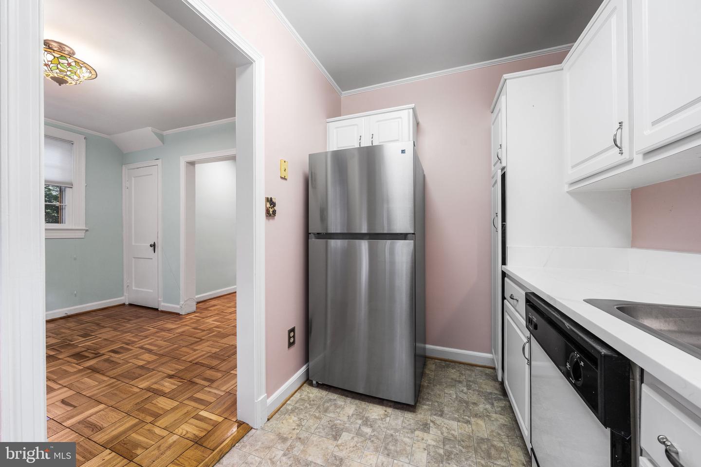 1400 S Barton St S #424 Property Photo 9