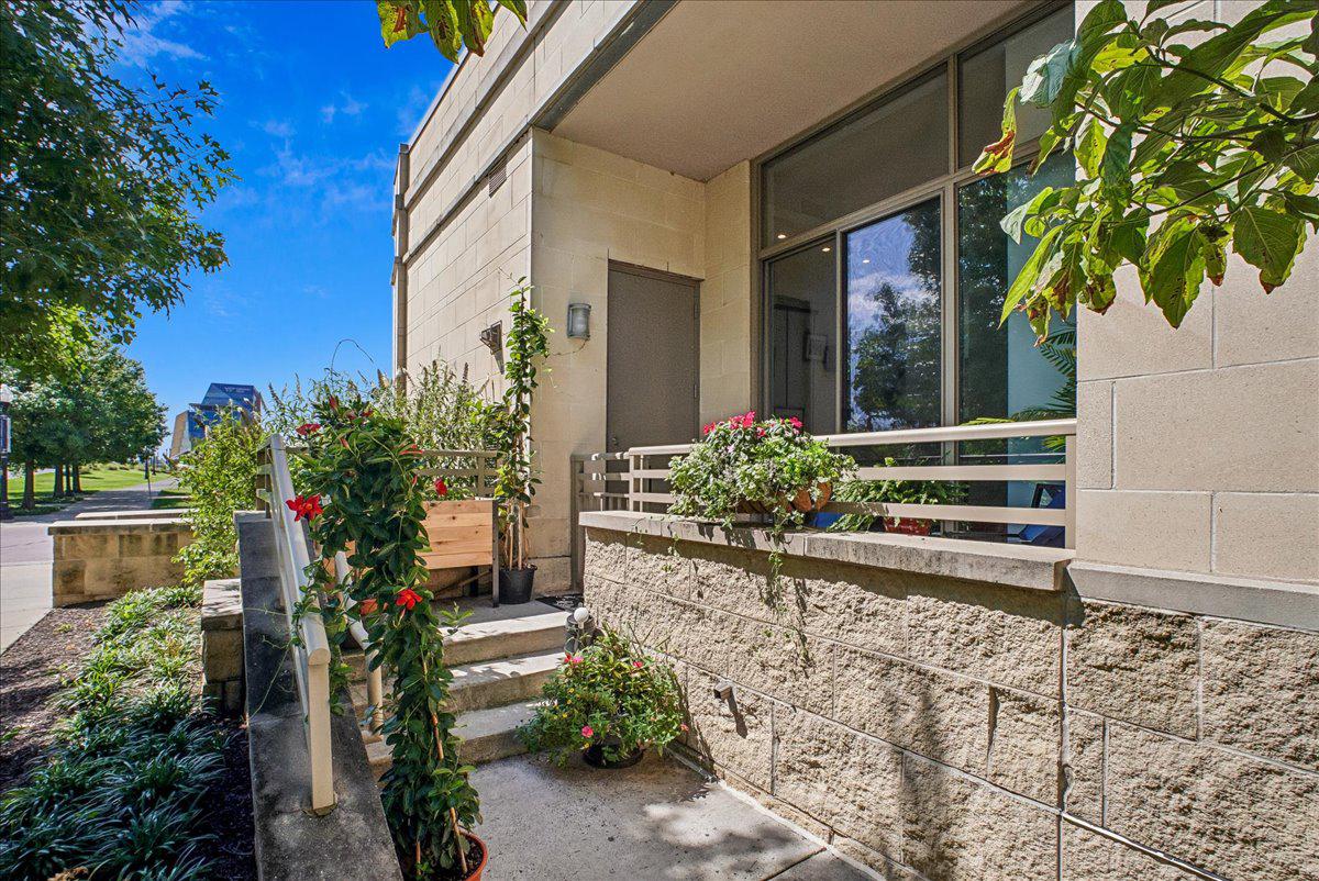 3650 S Glebe Rd #157 Property Photo 1