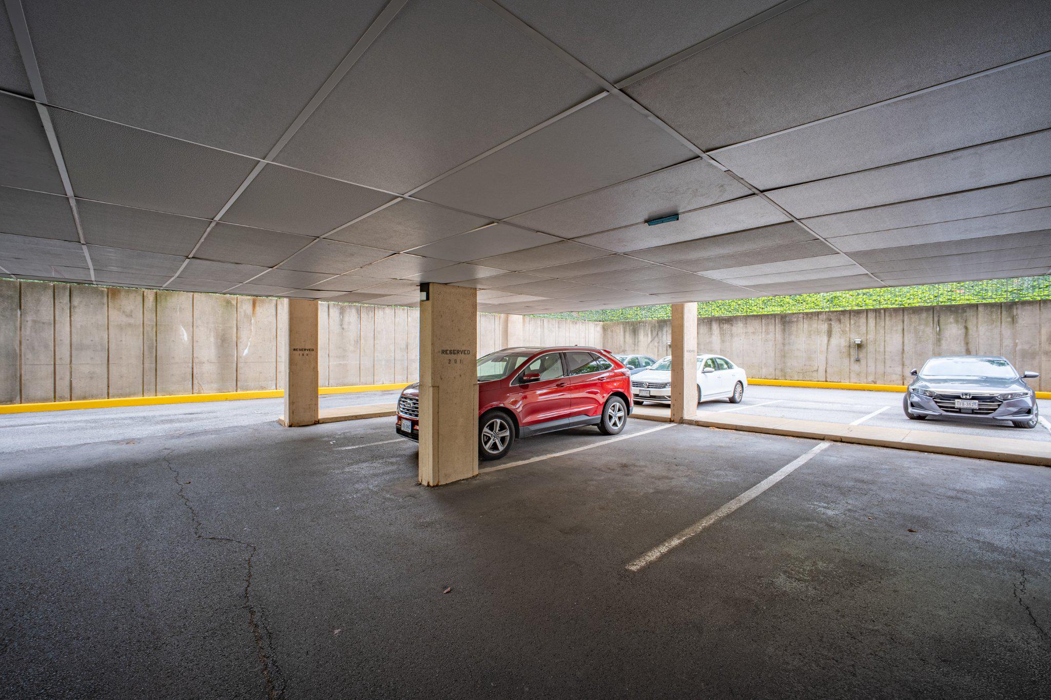 1300 Army Navy Dr #102 Property Photo 23